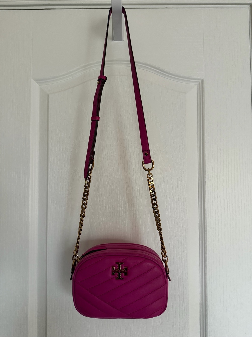 Tory Burch Quilted Crossbody Bag in Magenta